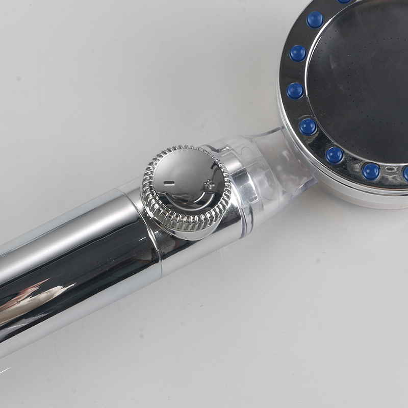 Melyek a legfontosabb különbségek a rozsdamentes acél zuhany rugalmas tömlő és a PVC tömlő között?